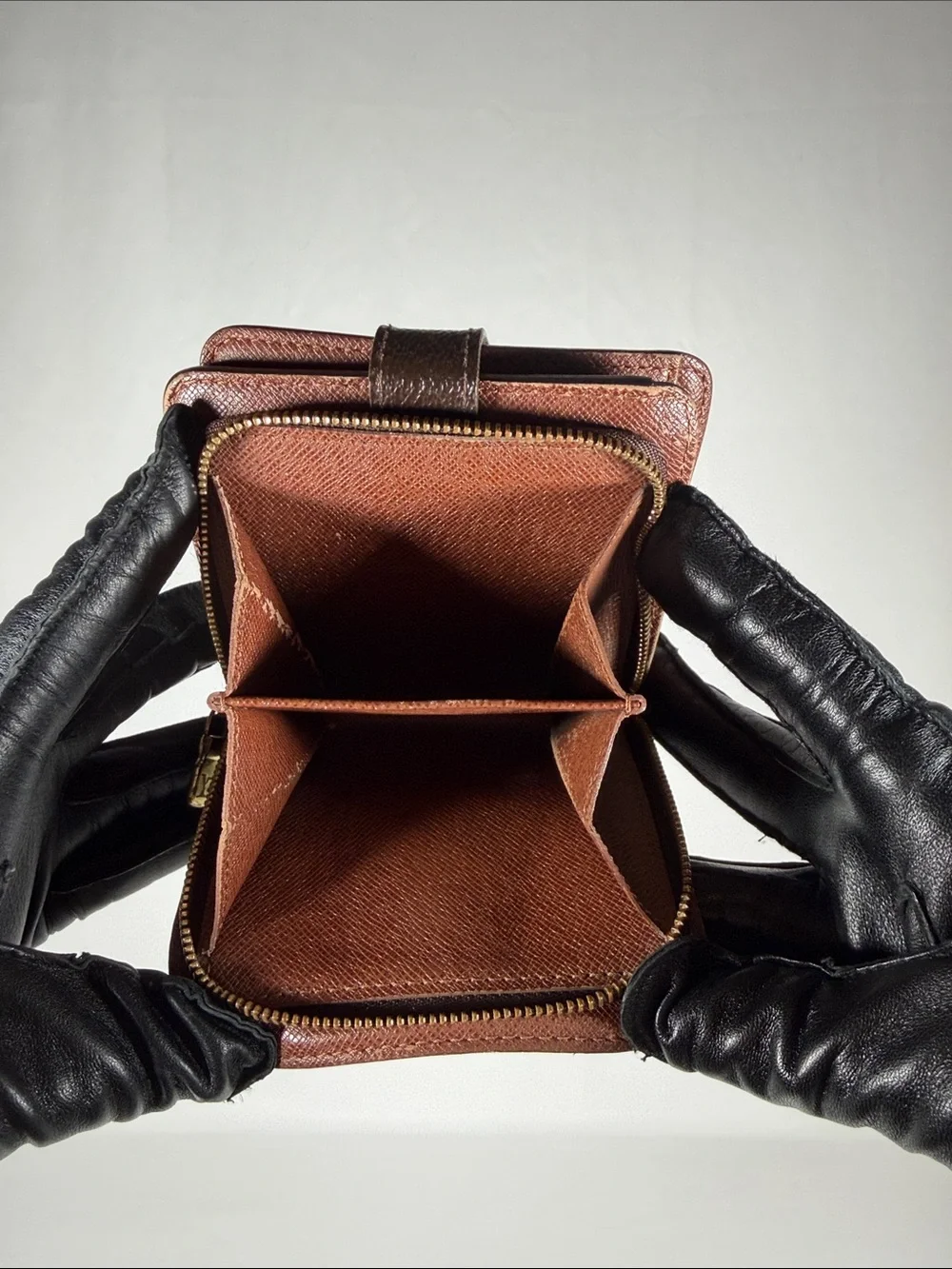 Authentic Louis Vuitton Monogram Compact Bifold Wallet